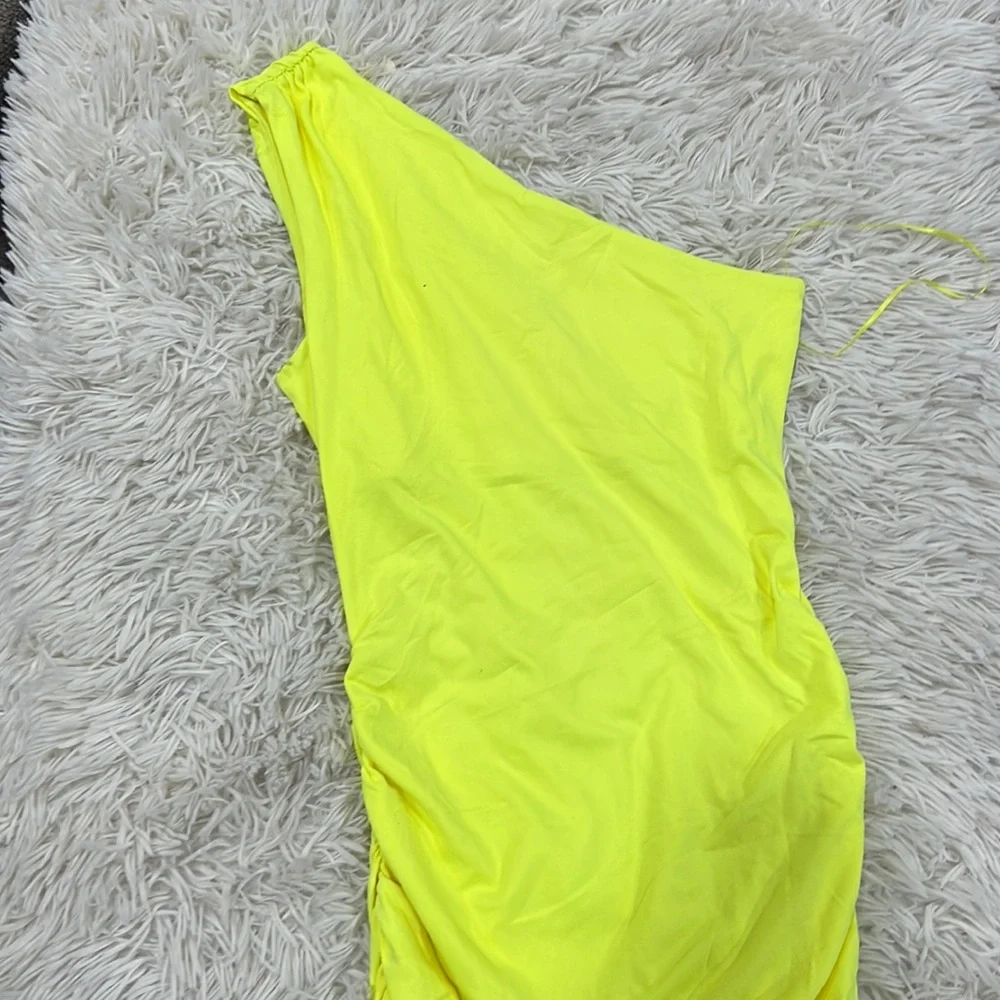 Susana Monaco lime one shoulder mini size small - Picture 1 of 5